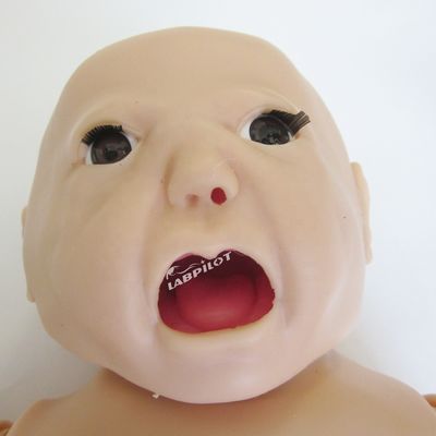 Manichino avanzato in PVC per la rianimazione pediatrica e la simulazione di infermieristica infantile